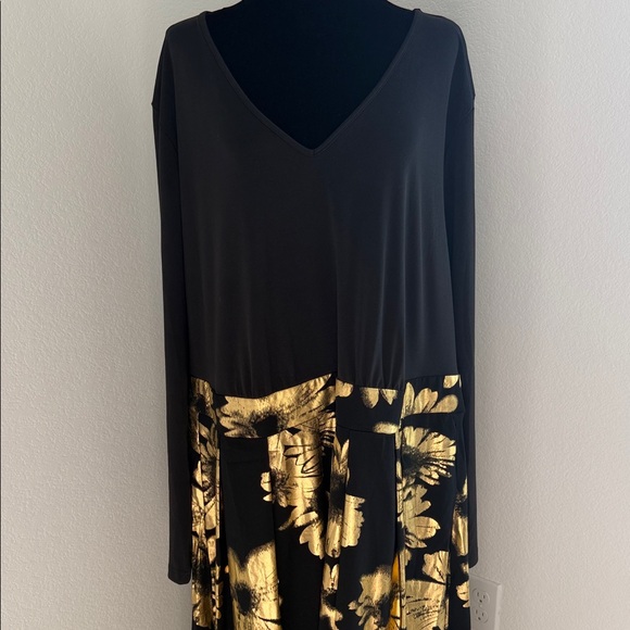 BloomChic Elegant Black and Gold Floral Dress - Picture 7 of 11